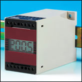 Isolated Thermocouple and Pt100 DIN Rail Mounted Transmitter with Display
